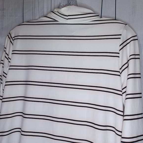 Apt. 9 Black and white striped turtle neck - Picture 11 of 11